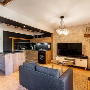 Appartement Superbe Appartement, Situe Au Coeur De La Ville., Auch