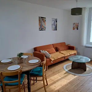 Appartement Calme Dans Maisonnette, Graulhet